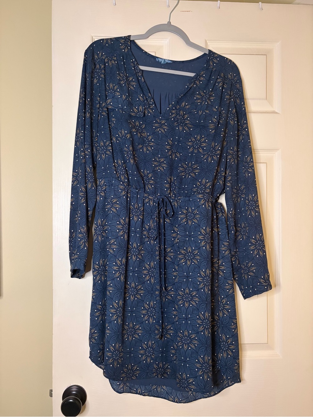 Women’s Navy Blue Floral Tie-Waist Dress